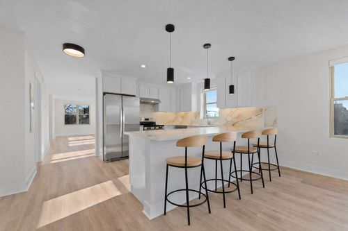 a-224 S Western Ave, Chicago, IL, 60612-4499 | Card Image