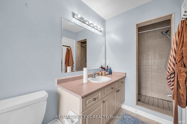 28 Herdwick St, House attached with 4 bedrooms, 4 bathrooms and 4 parking in Brampton ON | Image 32