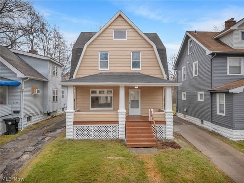3331 E 145th St, Cleveland, OH, 44120-4121 | Card Image