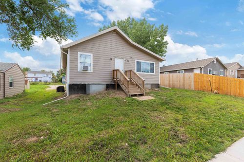 811 Willsie Ave, Rapid City, SD, 57701-0938 | Card Image