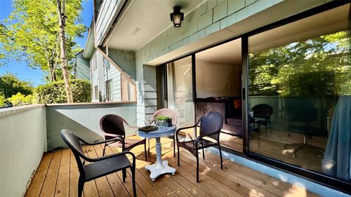 101-80 3030 80th Ave Se Avenue Se, Mercer Island, WA, 98040 | Card Image