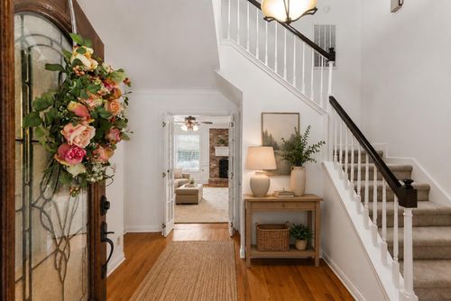 5619 Willow Walk St, Houston, TX, 77069-2761 | Card Image