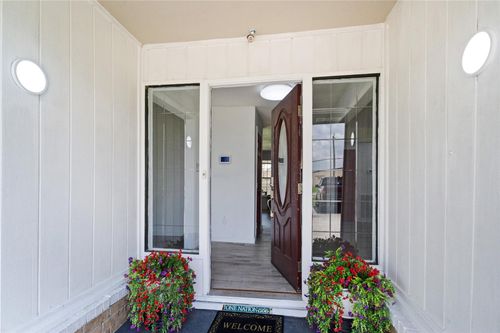 5001 Texas Ave, La Marque, TX, 77568-3027 | Card Image
