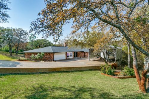 26 Horseshoe Dr, Highland Village, TX, 75077-6714 | Card Image