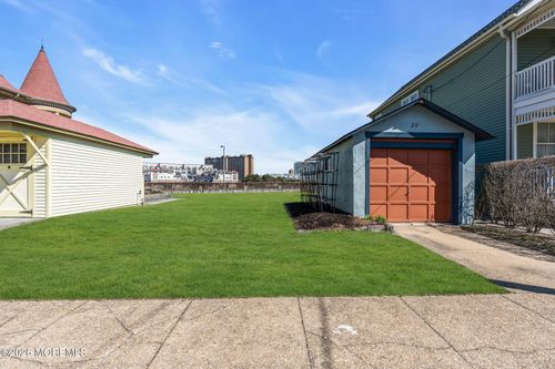 24 Lake Ave, Ocean Grove, NJ, 07756-1612 | Card Image