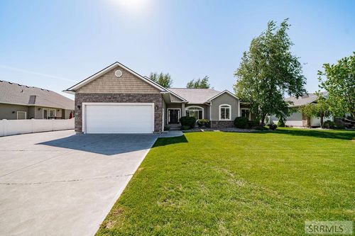 3910 Colts Glen Ln, Idaho Falls, ID, 83404-8352 | Card Image