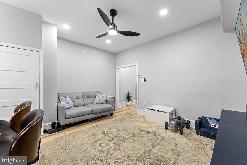 Residential in PHILADELPHIA 5