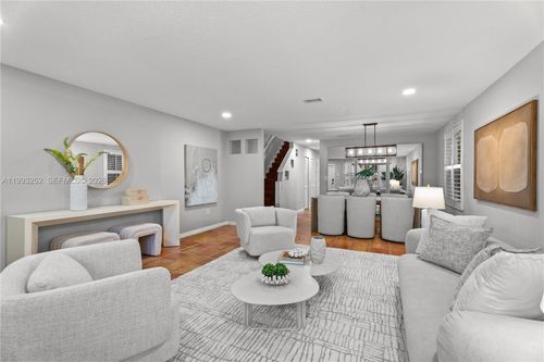 3274 Gifford Ln, Miami, FL, 33133-5115 | Card Image