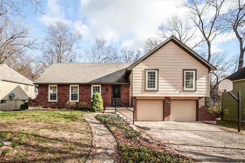 1509 Ne 99th St, Kansas City, MO, 64155-2113 | Card Image