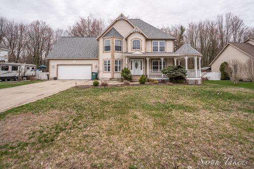 1106 Brookway Ct, Norton Shores, MI, 49441-7007 | Card Image