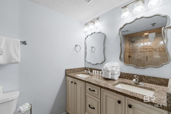 Bathroom | Image 19