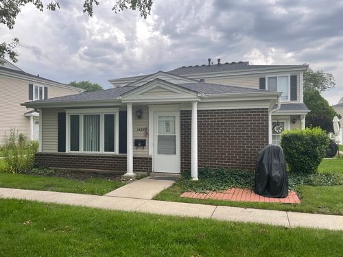 1489 Quaker Ln, Prospect Heights, IL, 60070-1917 | Card Image