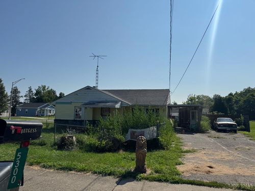 5300 Hester Rd, Oxford, OH, 45056-1023 | Card Image