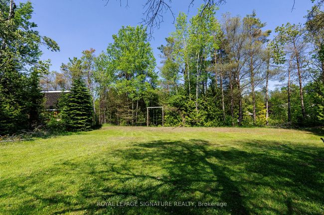 20 Hillview Cres, House other with 6 bedrooms, 5 bathrooms and 8 parking in Midhurst ON | Image 37