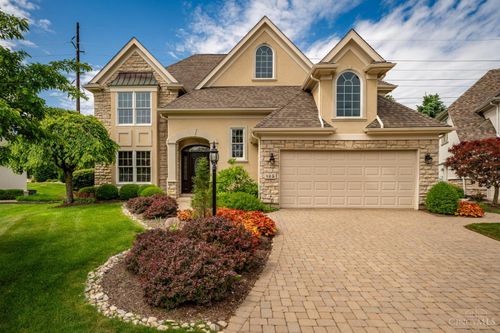 185 Barrington Village Dr, Xenia, OH, 45385-9126 | Card Image