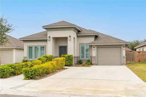 909 Sycamore Ave, Alton, TX, 78573-3754 | Card Image