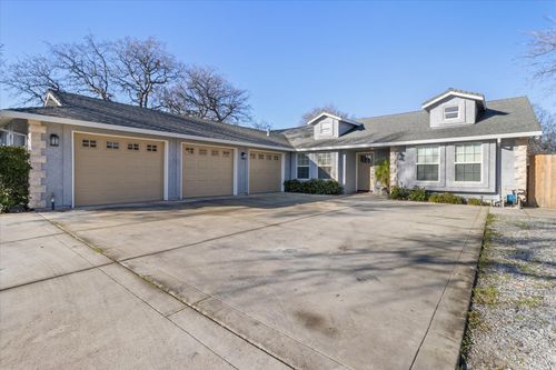 19701 Black Fox Dr, Cottonwood, CA, 96022-7613 | Card Image