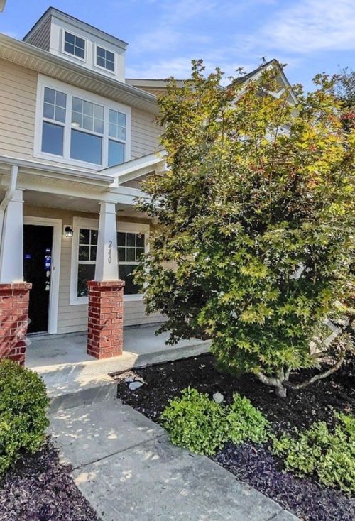 240 Killian Way, Mount Juliet, TN, 37122-4197 | Card Image