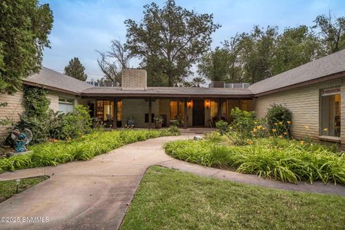 1020 Conway Ave, Las Cruces, NM, 88005-7729 | Card Image