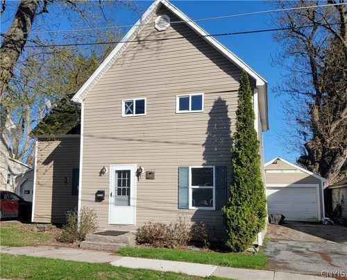 620 Mohawk St, Watertown, NY, 13601-1113 | Card Image