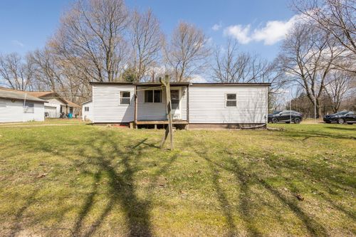 70866 Oak St, Edwardsburg, MI, 49112-9445 | Card Image