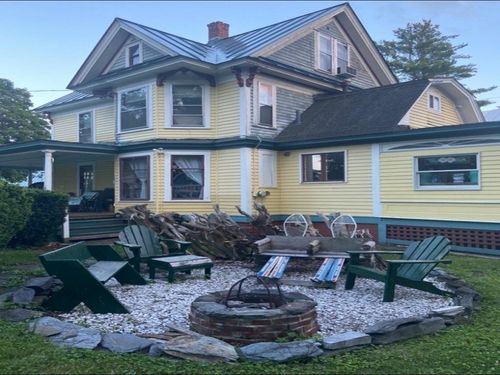 4 Emerson Ter, Randolph, VT, 05060-1327 | Card Image
