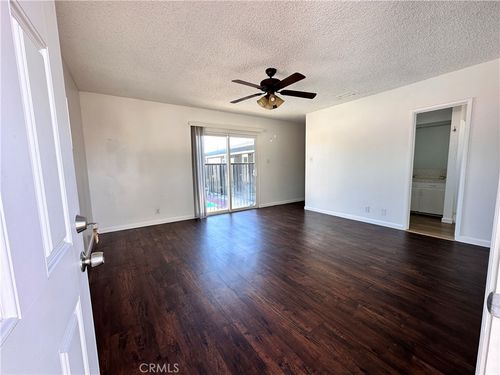 2-386 E Van Koevering, Rialto, CA, 92376 | Card Image
