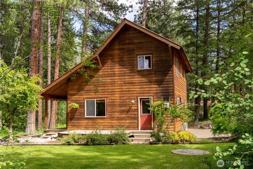 18 Deer Run Loop Rd, Winthrop, WA, 98862-5704 | Card Image