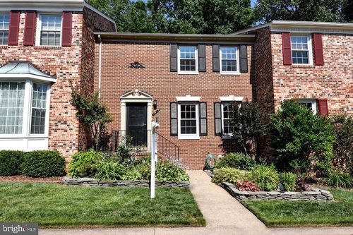 7414 Willshire Hunt Ct, Springfield, VA, 22153-1357 | Card Image