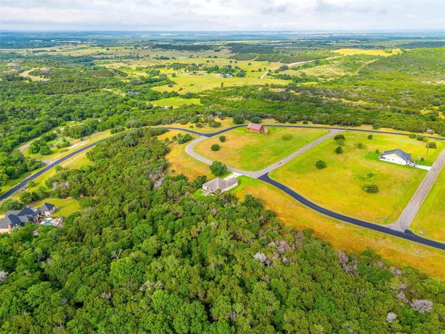 8228 Bruntsfield Loop Dr, House other with 3 bedrooms, 2 bathrooms and null parking in Cleburne TX | Image 5