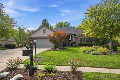9887 Arn Dr, Dayton, OH, 45458-4144 | Card Image