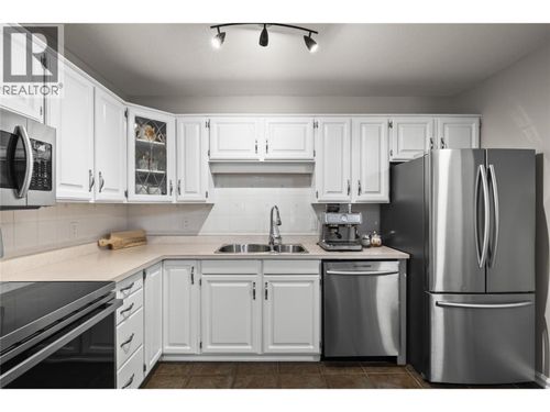 205-200 Hollywood Rd N, Kelowna, BC, V1X6Y9 | Card Image