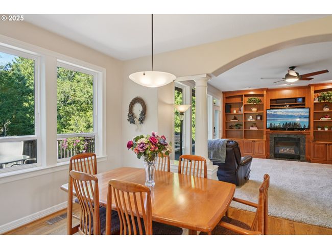 1488 Sw 17 Th Ct, House other with 5 bedrooms, 4 bathrooms and 3 parking in Gresham OR | Image 11