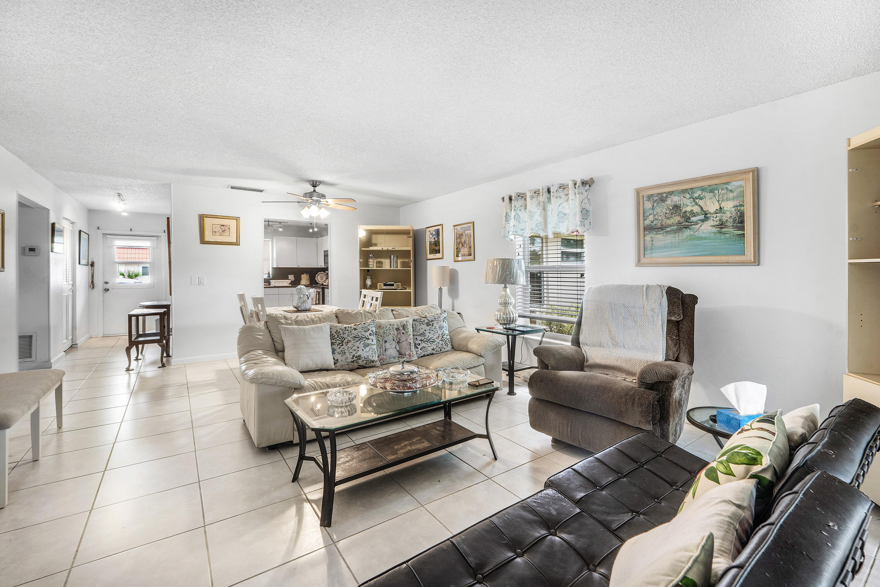 Residential Lease in Lake Worth 2