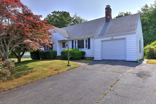 337 Northfield Drive, Bridgeport, CT, 06606 | Card Image