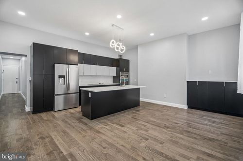 2f-1202 Spruce Street, PHILADELPHIA, PA, 19107 | Card Image