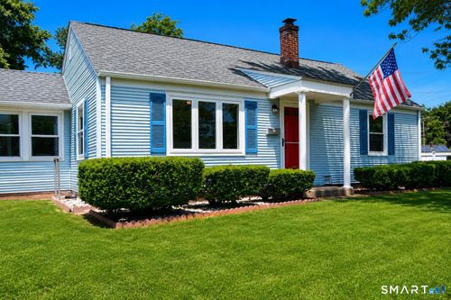 202 Crescent Dr, East Hartford, CT, 06118-2760 | Card Image