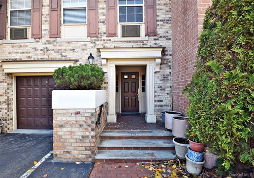 204-l-12-32 Diane Pl, Bayside, NY, 11360-1293 | Card Image