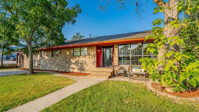 810 Alexander Road, House other with 4 bedrooms, 2 bathrooms and null parking in Stephenville TX | Image 2