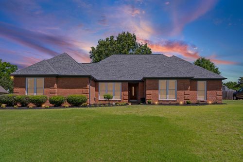 304 Spring Mill Rd, Collierville, TN, 38017-1828 | Card Image