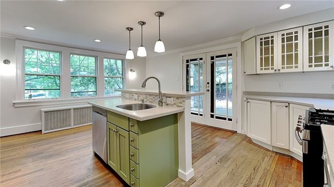 6927 Perrysville Ave, House other with 3 bedrooms, 3 bathrooms and 2 parking in Ben Avon PA | Image 7