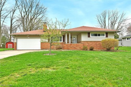 225 Durst Drive Nw, Warren, OH, 44483 | Card Image