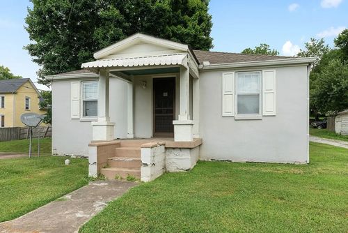 702 Richard St, Springfield, TN, 37172-7241 | Card Image