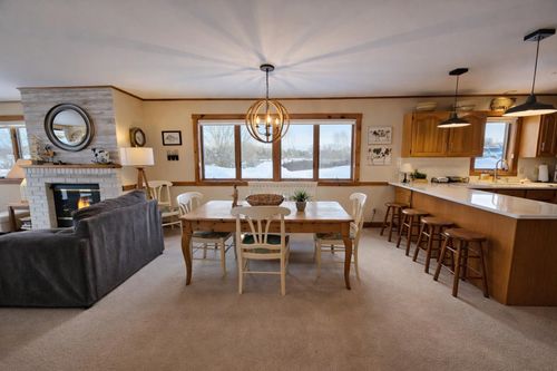 d32-244 Holbrook Bay Commons, Newport Town, VT, 05857 | Card Image