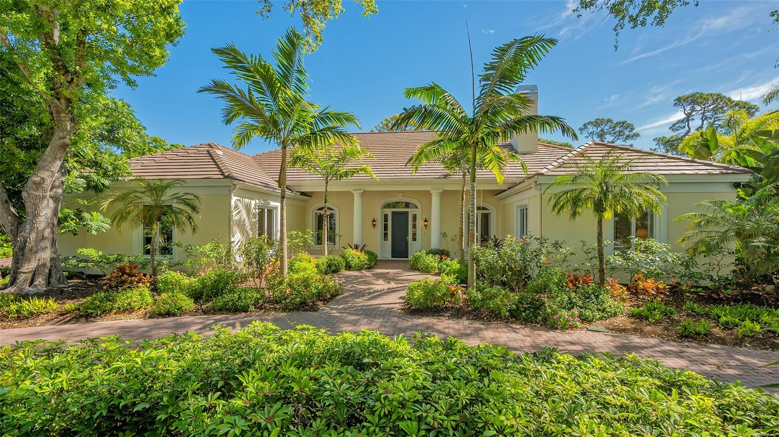 Sugar Mill Dr, Osprey, FL 34229