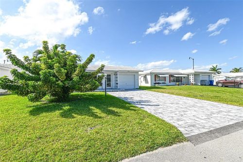 2741 W Golf Blvd, Pompano Beach, FL, 33064-3736 | Card Image