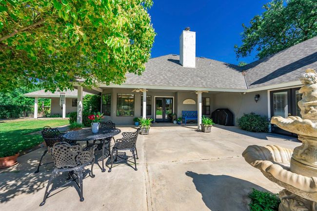 9415 21 St Ave, Home with 3 bedrooms, 3 bathrooms and null parking in Lemoore CA | Image 18