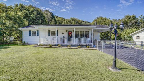 116 Smalling St, Hampton, TN, 37658-3484 | Card Image