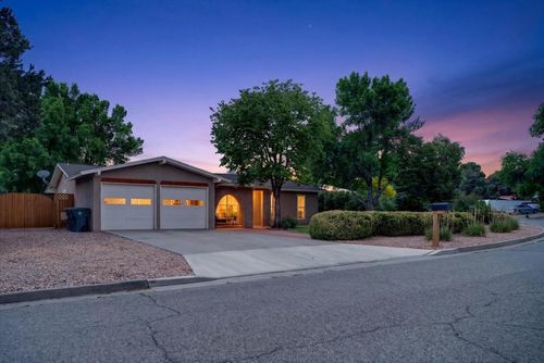 539 Todd Loop, White Rock, NM, 87547-3543 | Card Image