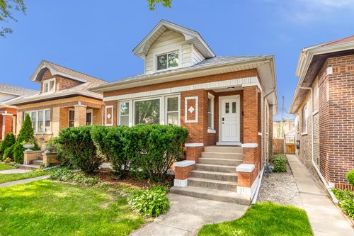 6535 26th Pl, Berwyn, IL, 60402-4701 | Card Image